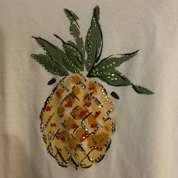 White Pineapple Graphic Tee - Picture 4 of 6